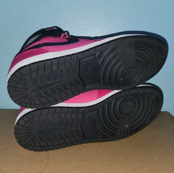 Nike Jordan 1 Retro High GG Vivid Pink 7Y - Picture 9 of 10